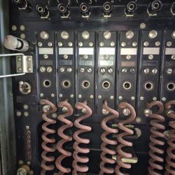 Commutateur ou central téléphonique TT8 francais