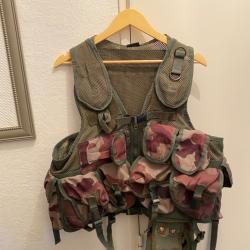 Gilet de combat mil tec US TACTICAL en Camo français centre europe taille unique