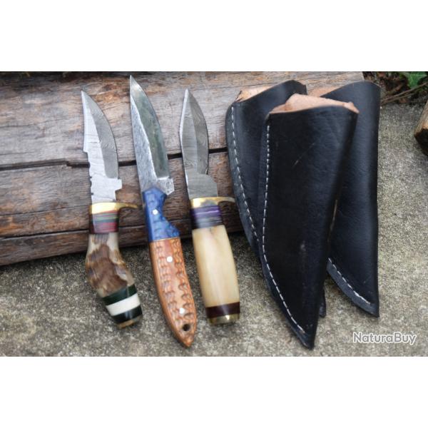 LOT DE 3 Couteaux Little Skinner 2 Damas & 1 Lame Carbone 1075 Manche Fabric Artisanale Etui Cuir