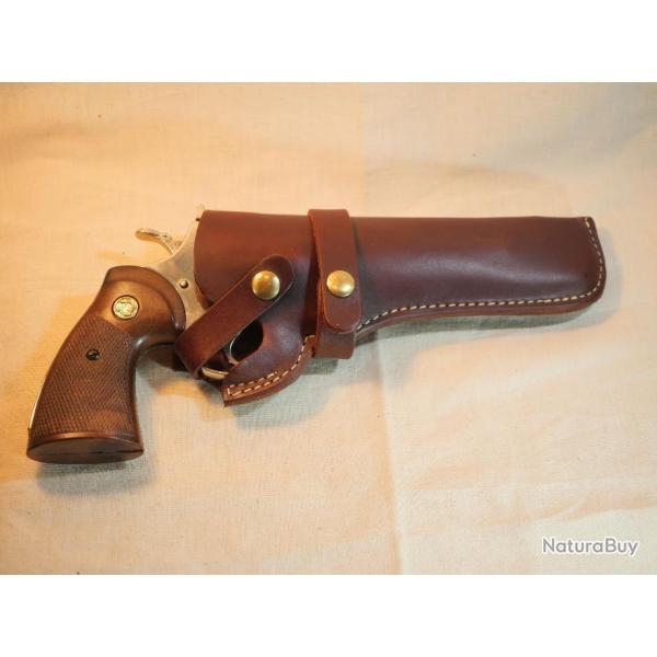 Etui Colt SSA 45 RANGER marqu avec un K tui ouvert crosse non couverte REF EBR24UMA002