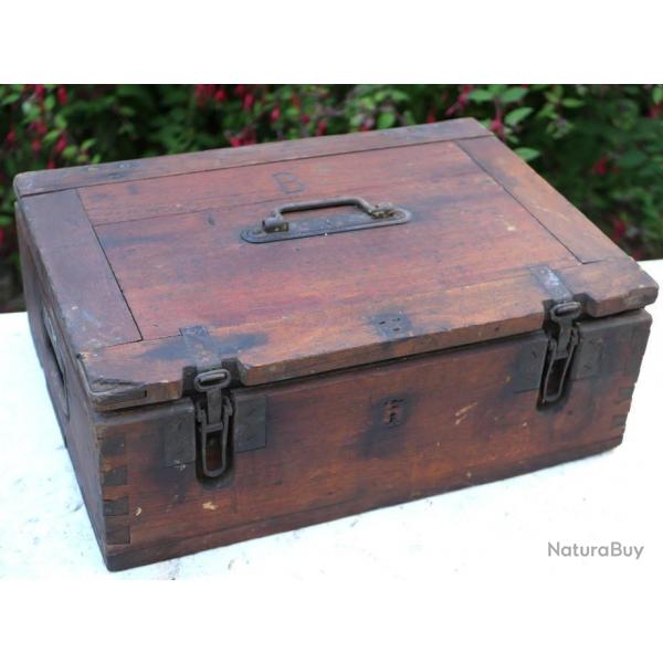 Caisse personnelle transforme par oldat WWII
