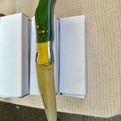 Couteaux aux choix, 17euros pièce