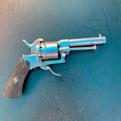 ANCIEN ET BEAU PISTOLET A BROCHE DE TYPE LEFAUCHEUX, XIX°, MARQUAGES ELG, CANON RAYE, CAL 7 MM