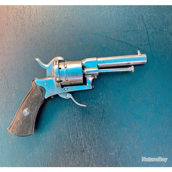 ANCIEN ET BEAU PISTOLET A BROCHE DE TYPE LEFAUCHEUX, XIX, MARQUAGES ELG, CANON RAYE, CAL 7 MM