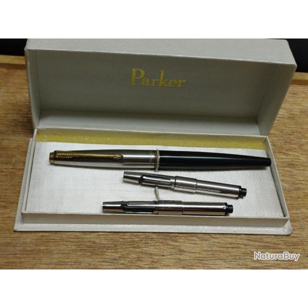 Ancien stylo plume PARKER 45 capuchon acier et plume or 18K - crin d'origine