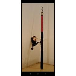 Moulinet neuf + lancer de 2,10m offert, de la grande marque Sert, compact et léger