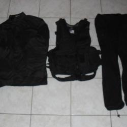 GILET TACTIQUE ET TENUE