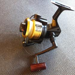 Moulinet de pêche -  ZEBCO Quantum brute 4 w - une pièce très rare en cet état - Avis aux collection