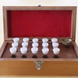 ancien coffret pour rechargement poudre noire