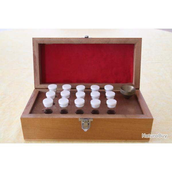 ancien coffret pour rechargement poudre noire