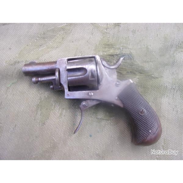 revolver type Bulldog  longueur 12 cm