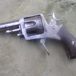 revolver type Bulldog  longueur 15  cm