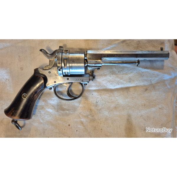 Revolver 6 coups 38 POUDRE NOIRE ou 380.Parfait etat cadre ouvert, APTE AUX TIRS