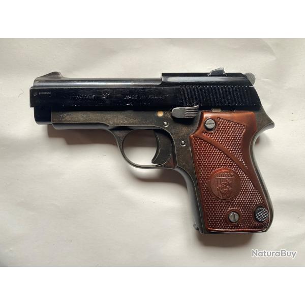 Pistolet Unique modèle L 22lr