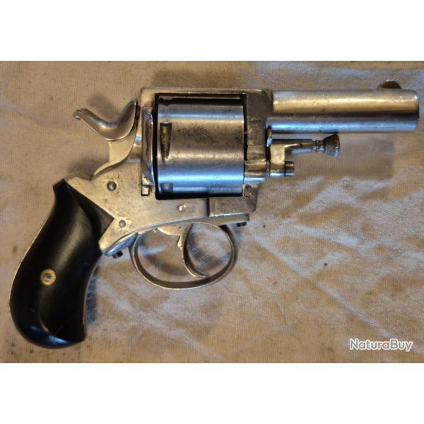 Gros revolver 450 BRITISH BULL DOG  chromer a  90 % tres bon etat
