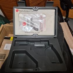 Boite ruger Sp101 + notice