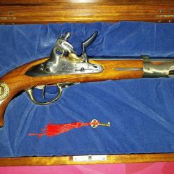 Pistolet commémoratif Napoléon 1804/2004 an IX