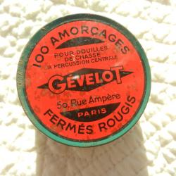 ancienne boîte d'amorçages Gévelot pour cartouches de fusil de collection