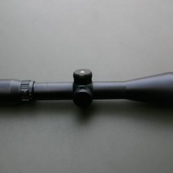 Lunette BUSHNELL ELITE 6500 4,5-30x50 réticule Fine Multi X en très bon état.