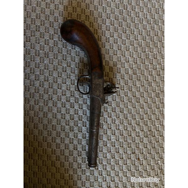 Pistolet  silex Henri Petitjean, finition en argent