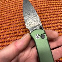 Civivi Qubit C22030E-DS1 Damascus Green Aluminium, couteau de poche
