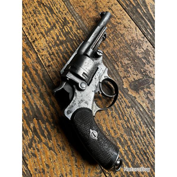 Révolver réglementaire 1873 cal 11mm daté1884