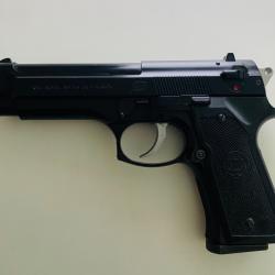 KWC Model M92FS . A gaz, culasse mobile. Air soft années 90.