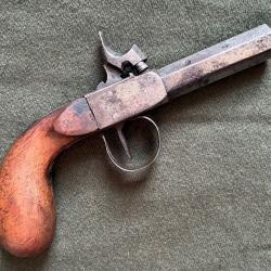 PISTOLET DE POCHE A PERCUSSION A COFFRE 02