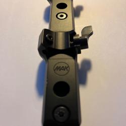 Bonjour,VDS montage pour blaser MAK,avec rail picatinny de 21 mm .