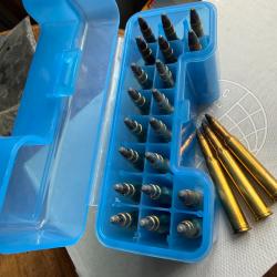 23 munitions Sellier et Bellot calibre 7x65R dans leur boite plastique de transport