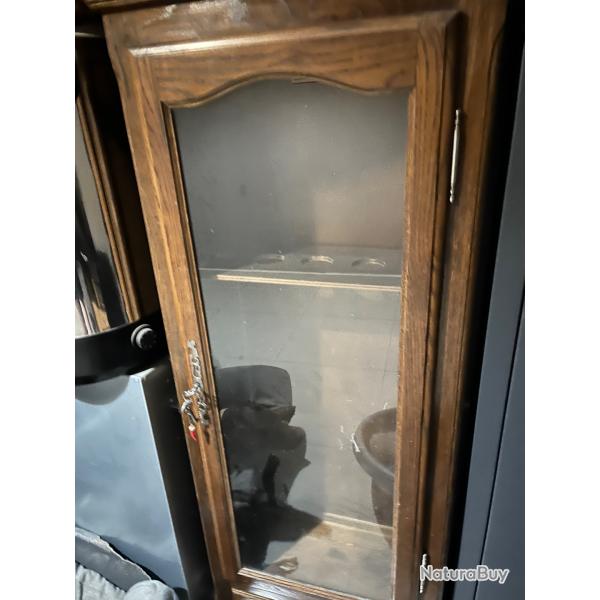 Armoire en bois carabine