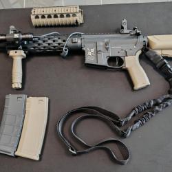 PACK COMPLET GARDE-MAIN CUSTOM DELTA ARMORY M4 RIS NOIR / TAN AEG 1J