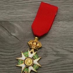 M&eacute;daille de la L&eacute;gion d'honneur dor&eacute;e - HONNEUR ET PATRIE - Empereur Napol&eacute;on