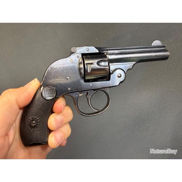 SPLENDIDE HARRINGTON RICHARDSON cal. 32sw