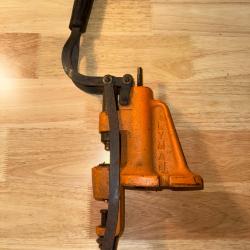 PRESSE DE GRAISSAGE LYMAN 450