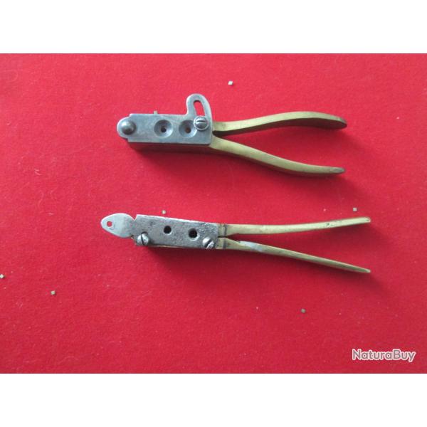 lot   de deux moules  a balles