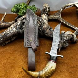 Couteau Bowie RITE EDGE lame acier damas 256couches: manche en corne de bélier ref NB163