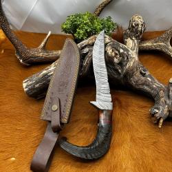 Couteau Bowie RITE EDGE lame acier damas 256couches: manche en corne de bélier ref NB158