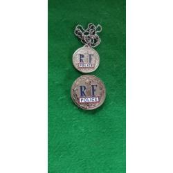 plaques police