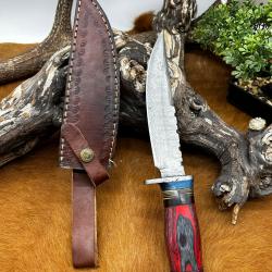 Couteau Bowie RITE EDGE lame acier damas 256couches: manche en bois ref NBC46