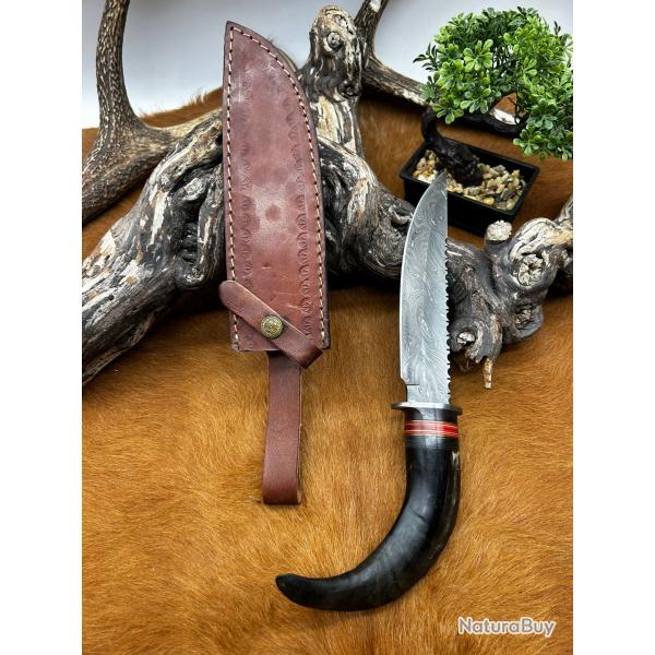 Couteau Bowie RITE EDGE lame acier damas 256couches: manche en corne de bélier ref C2