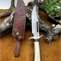 Couteau type Bowie de chez RITE EDGE lame en acier damas 256 couches manche os NO46