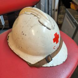 Casque Adrian croix rouge française