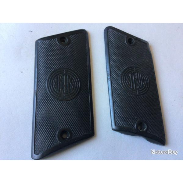 VENDU PAR LE-CUIRASSIER PAIRE DE PLAQUETTES POUR PISTOLET STEYR PIEPER 1908