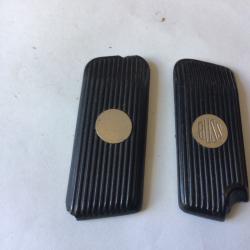 VENDU PAR LE-CUIRASSIER PAIRE DE PLAQUETTES POUR PISTOLET TOKAREV