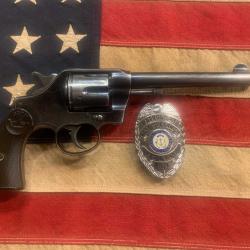Colt New Army calibre 38 fabrication tardive