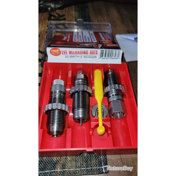 Revolver IVER&JOHNSON cal .32SW short + outil lee .32SW neuf