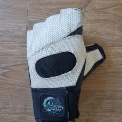 gant pour tireur sportif shooting sport Gaucher Parfait état