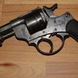 Revolver 1873 Terre d'année de fabrication 1875 (F 66240)