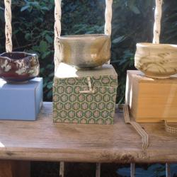 bol de cérémonie du thé Japon  plus théière et deux bols Japon